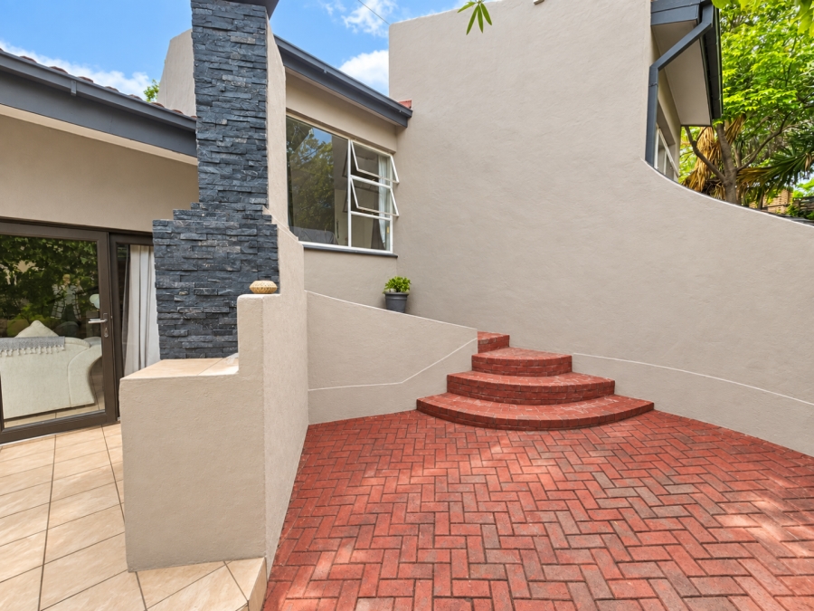 4 Bedroom Property for Sale in Heuwelsig Free State